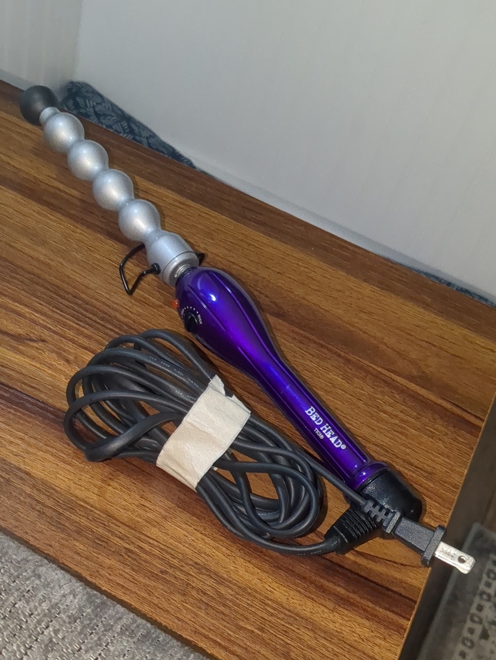 Bed Head Rock N' Roller Purple Bubble Wand Curling Iron